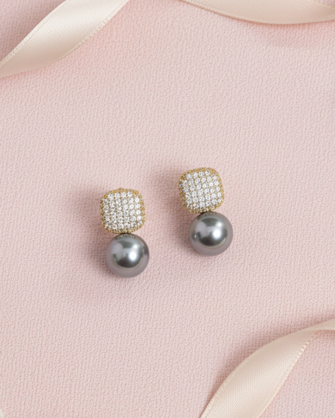 Nysa Grey Pearl Zirconia Earring