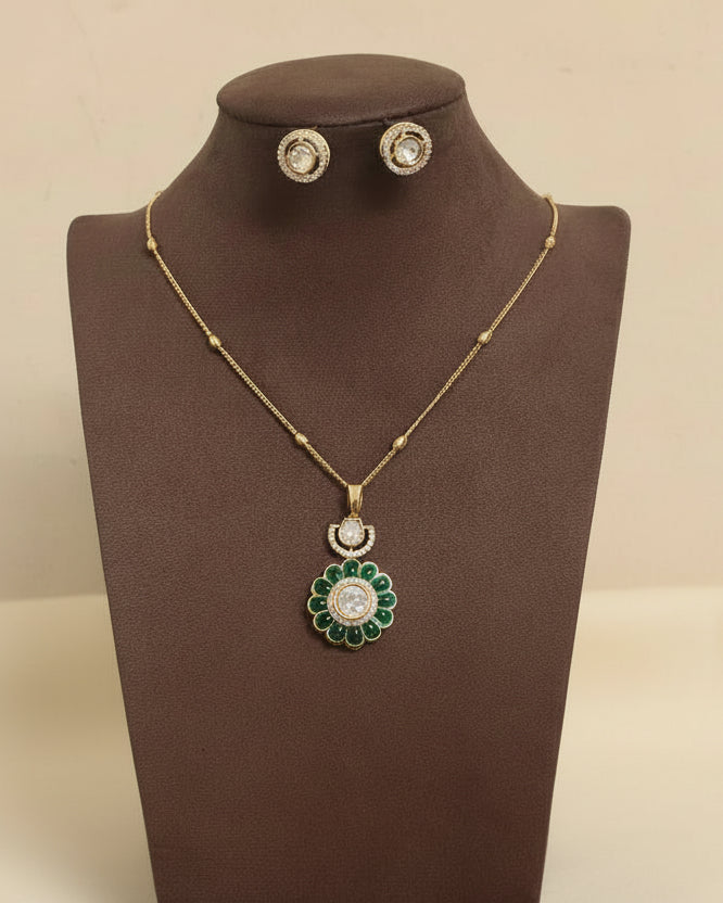 Green Glow Zirconia Pendant Set