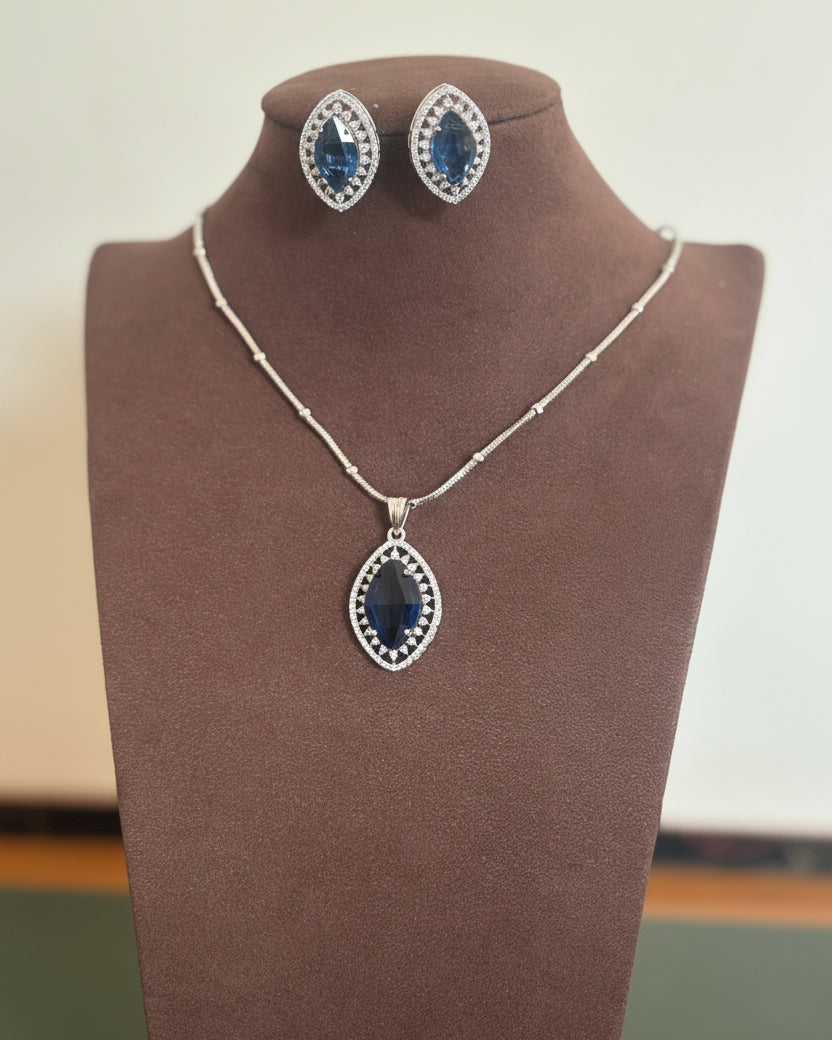 Navy Grace Zirconia Pendant Set