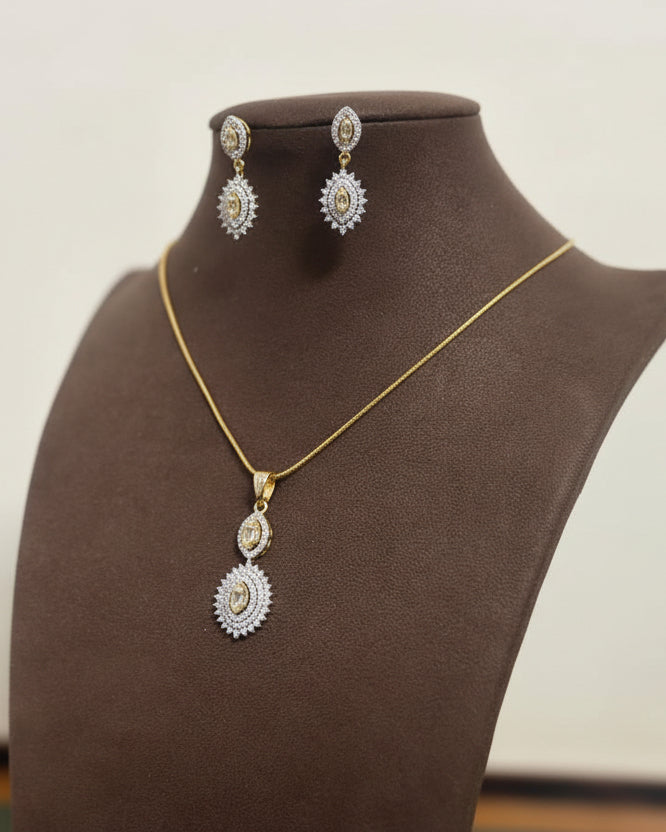 Golden Pluse Zirconia Pendant Set