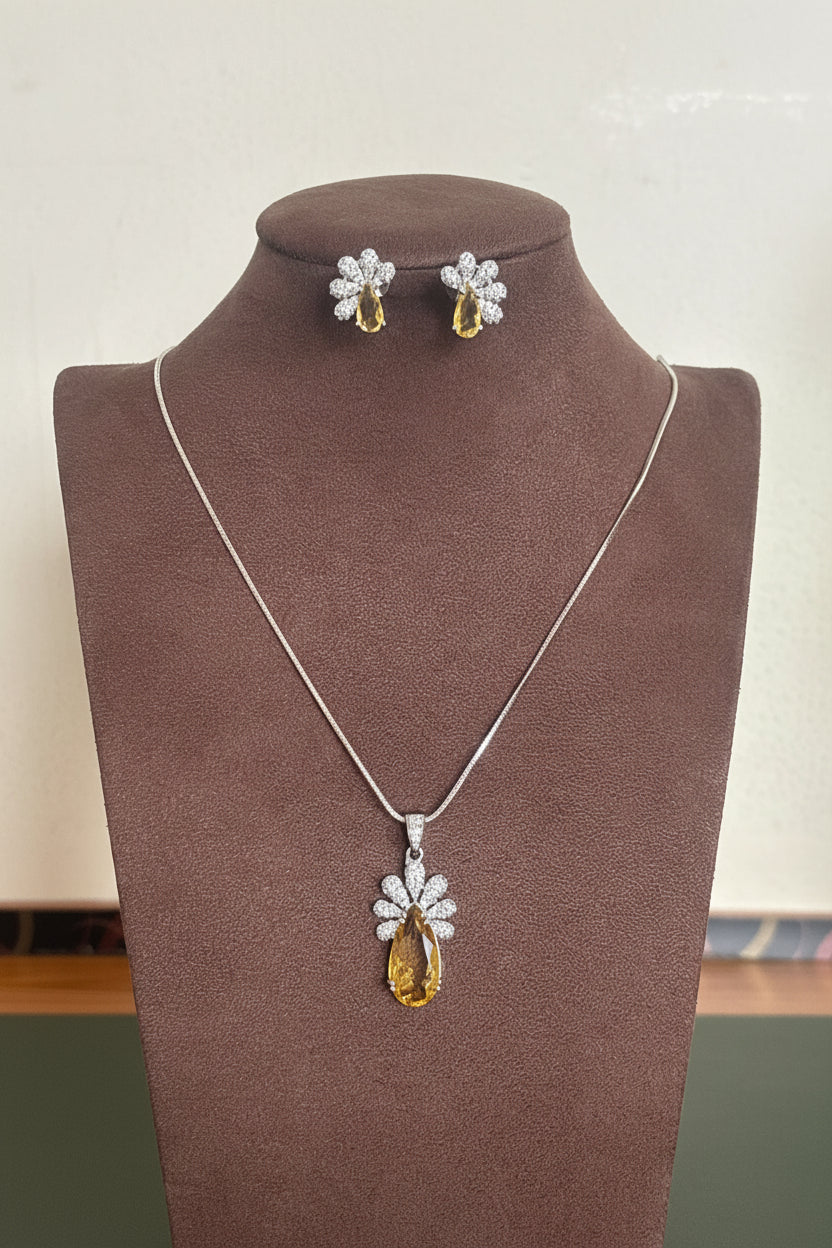 Yellow Shine Zirconia Pendant Set