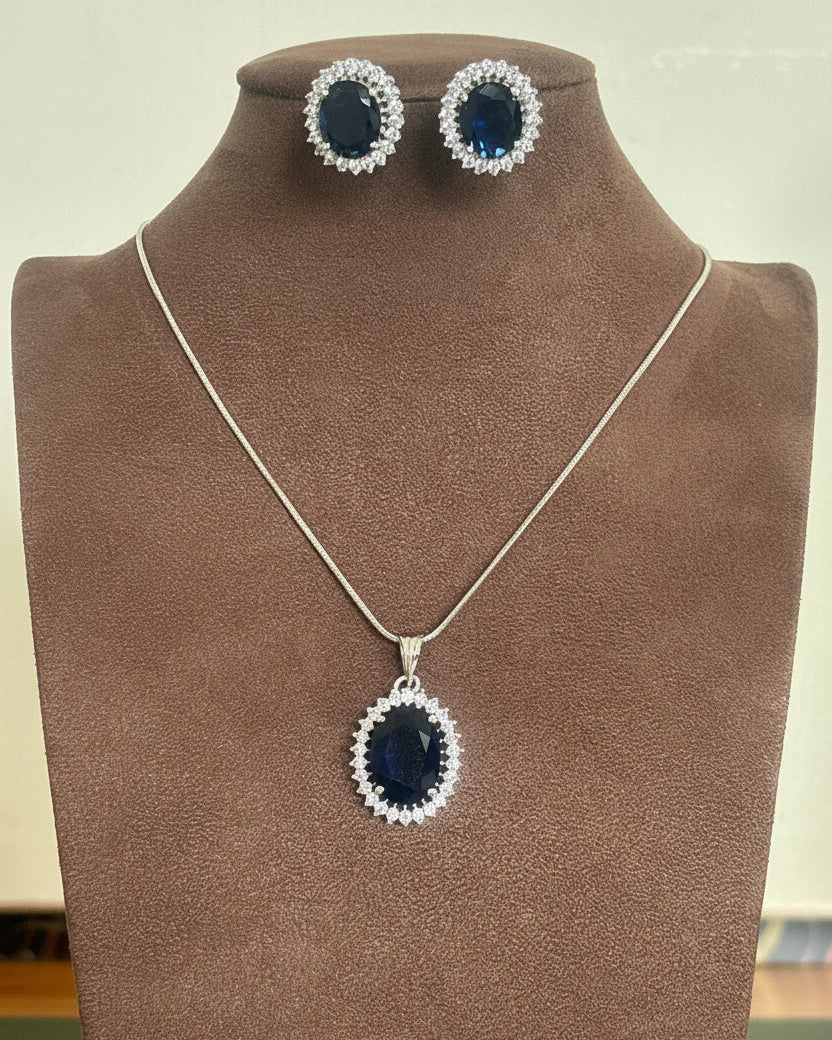 Navy Evoke Zirconia Pendant Set