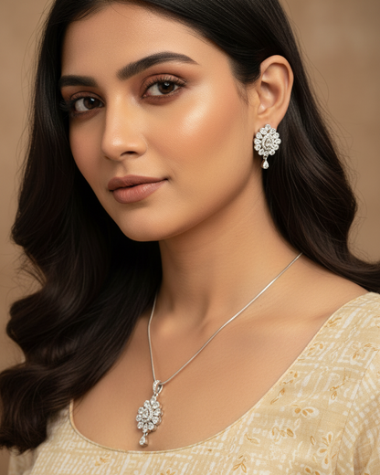 White Classic Zirconia Pendant Set