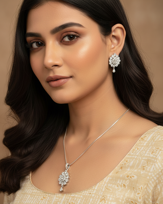 Silver Classic Zirconia Pendant Set